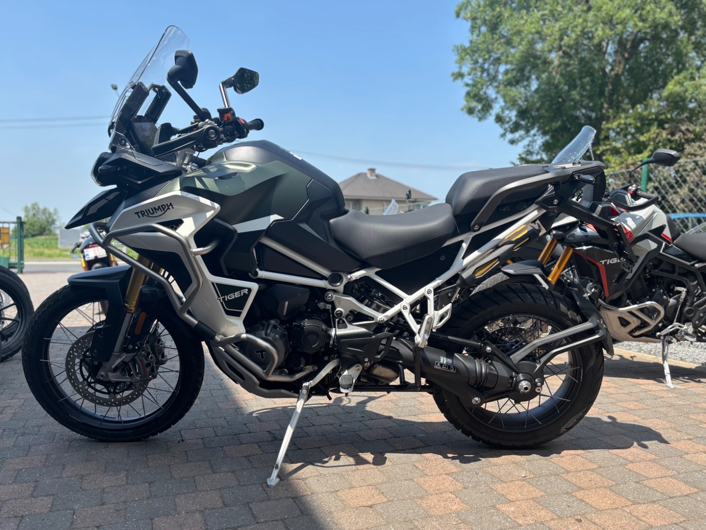 Tiger 1200 Rally Explorer Matt Khaki