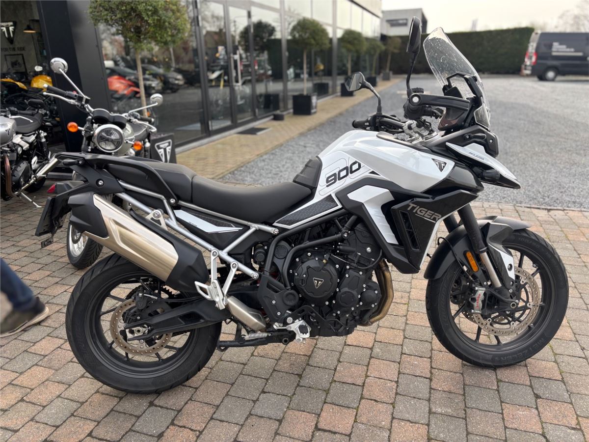 Tiger 900 GT Pro Snowdonia White / Sapphire Black