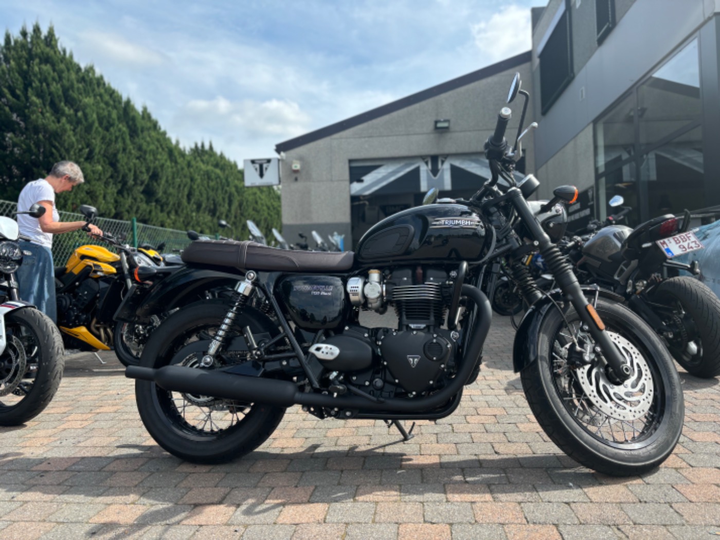 Bonneville T120 Black Jet Black (DEMO)