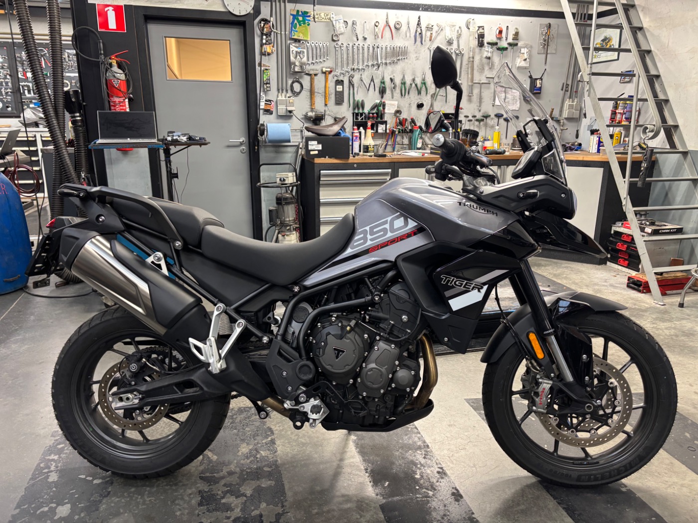 Tiger 850 Sport (Euro 5a) Graphite / Jet Black (DEMO)