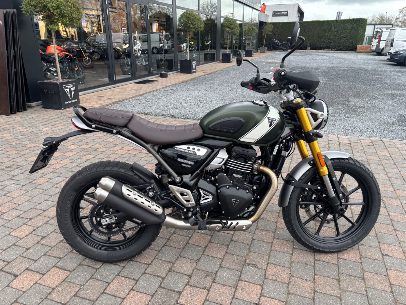 Scrambler 400 X Matt Khaki Green / Fusion White