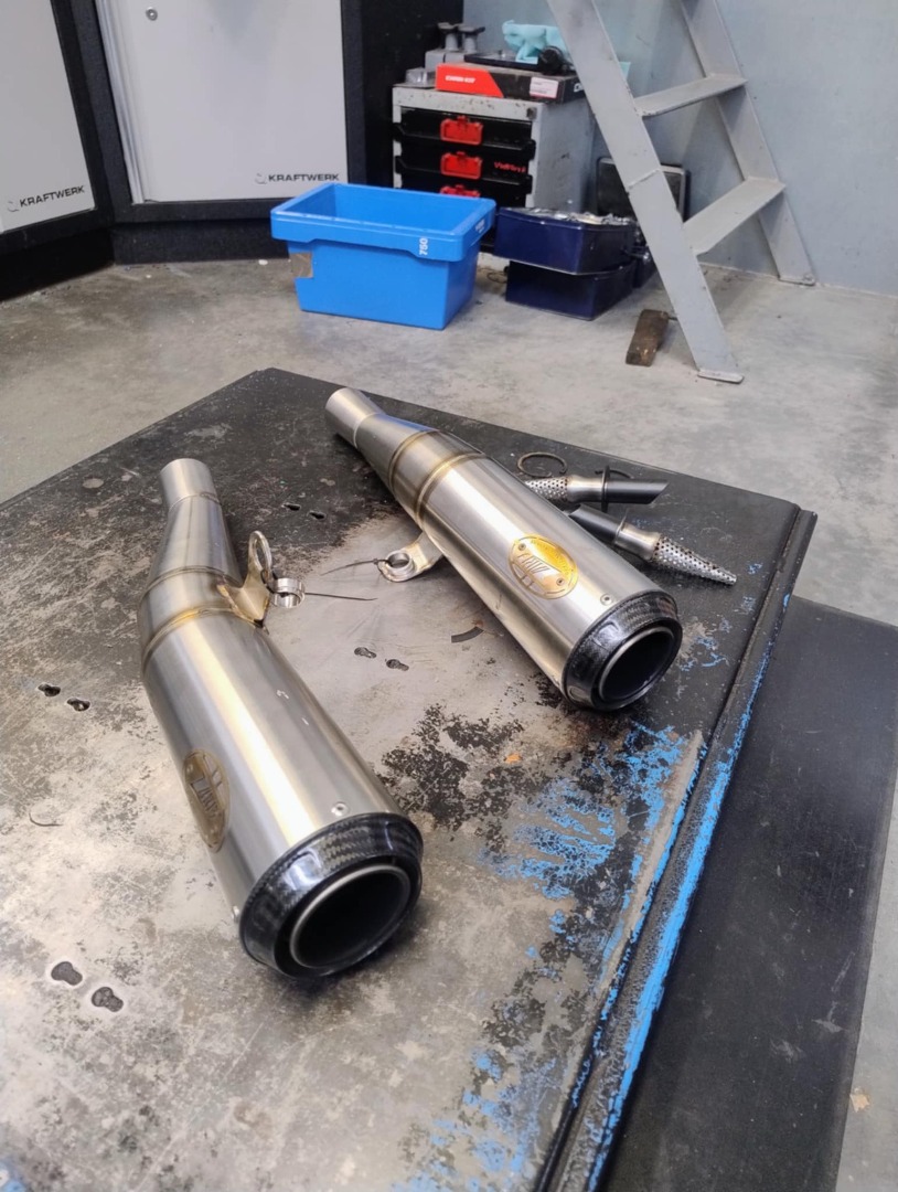 ZARD uitlaatdempers voor Speed Twin 1200 / Thruxton 1200 R/RS ZTP 005S10 SSO